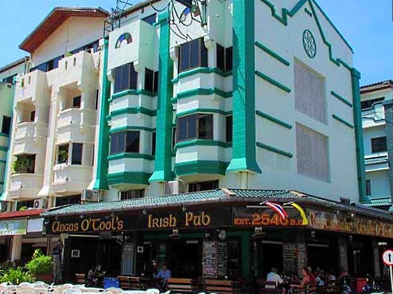 Angus O'Tool's Irish Pub Pensión Karon Exterior foto